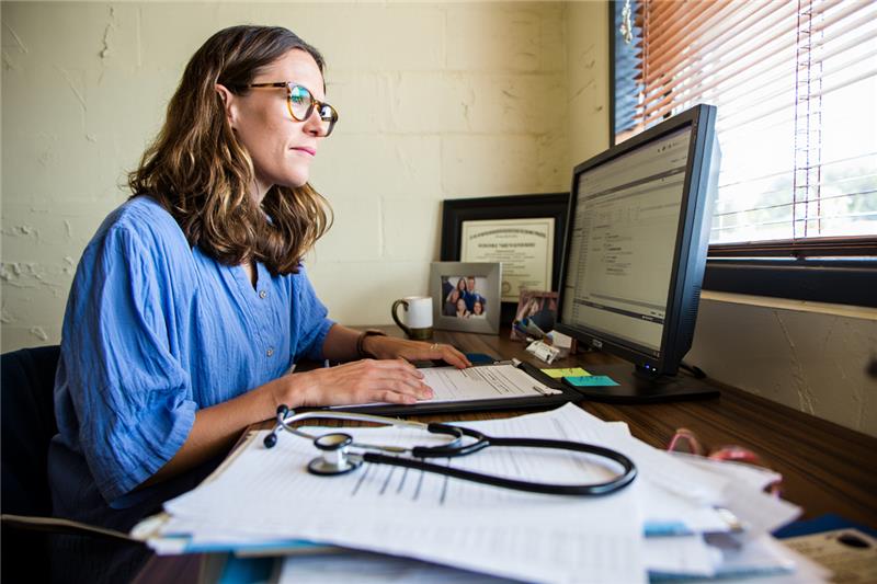 Physician Earns $5,311 Per Month More with S10.AI Medical Scribe